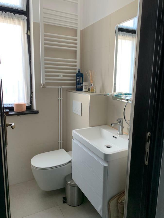 English Apartment Craiova Ngoại thất bức ảnh